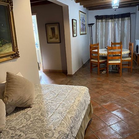 Hotel Ana Catalina And Suites サン・ミゲル・デ・アジェンデ エクステリア 写真